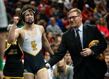 Great work by <a href="/RegisterVisuals/">DM Register Visuals</a> crew tonight at #iahswr state wrestling. 

Class 3A photo gallery: dmreg.co/2Gqcue1 via <a href="/bpowersphoto/">Brian Powers</a> 

Class 2A photo gallery: dmreg.co/2GqYcK1 via <a href="/kelsey_kremer/">Kelsey Kirk</a> 

Class 1A photo gallery: dmreg.co/2HruHsU via <a href="/Boydenphoto/">Zach Boyden-Holmes</a>