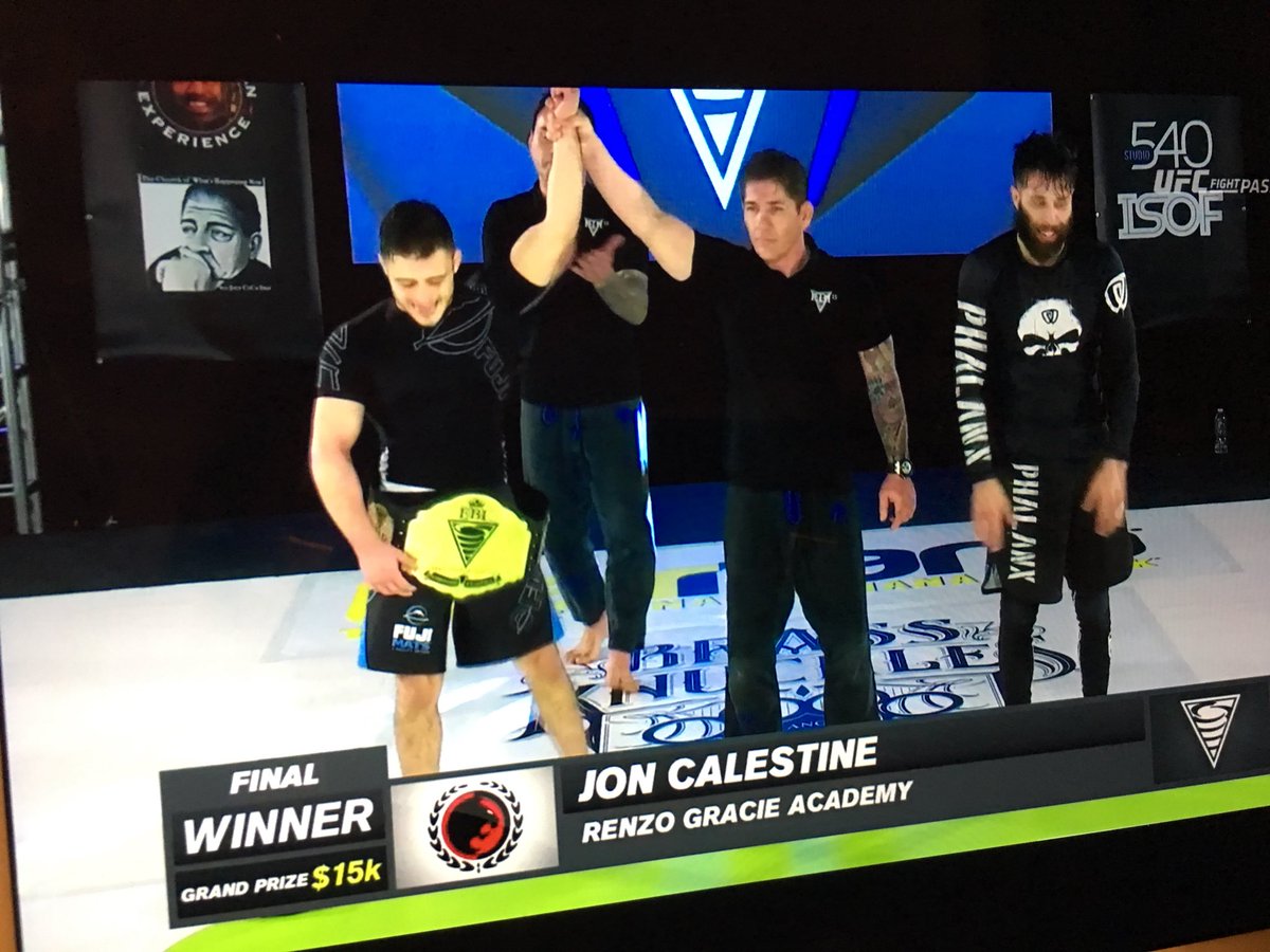 prettyinaGi's tweet photo. New Featherweight champ. Looked impressive during each match #EBI15 https://t.co/66K1TS62jj
