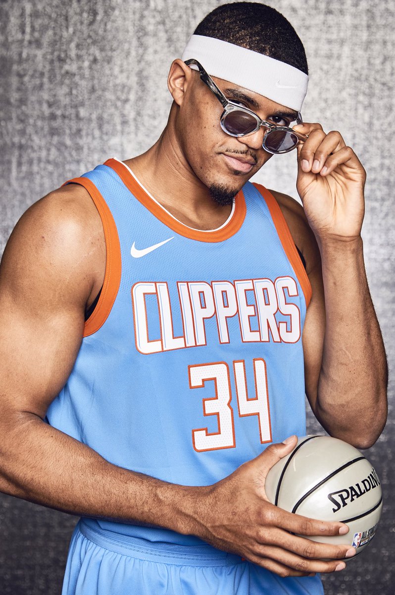 LAClippers's tweet photo. 😎 ♥️ LA
📸 https://t.co/PgS4Mg3eo1
#NBAAllStarWeekend https://t.co/00KZCV3mBx