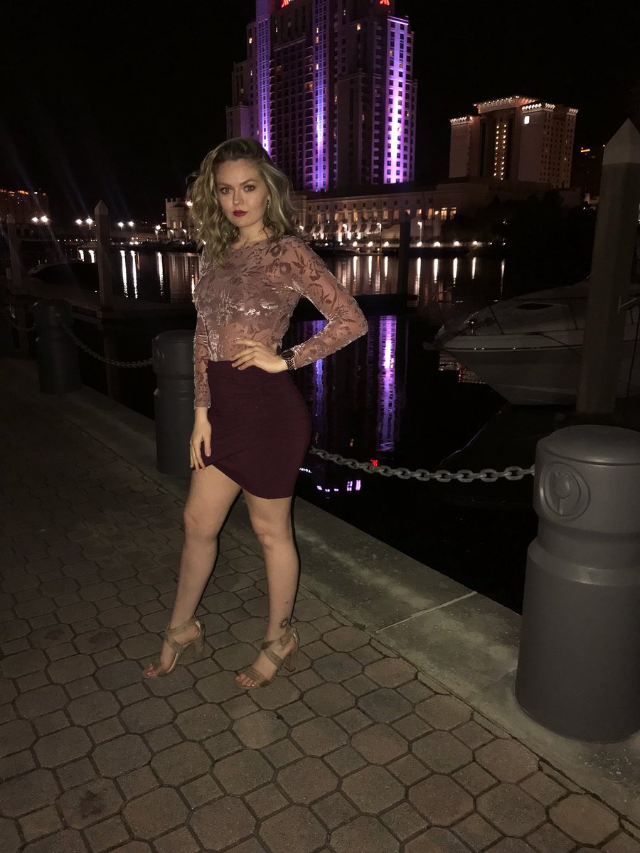 taylorr_218's tweet image. Nasty 19💋🌹 #Feb18th