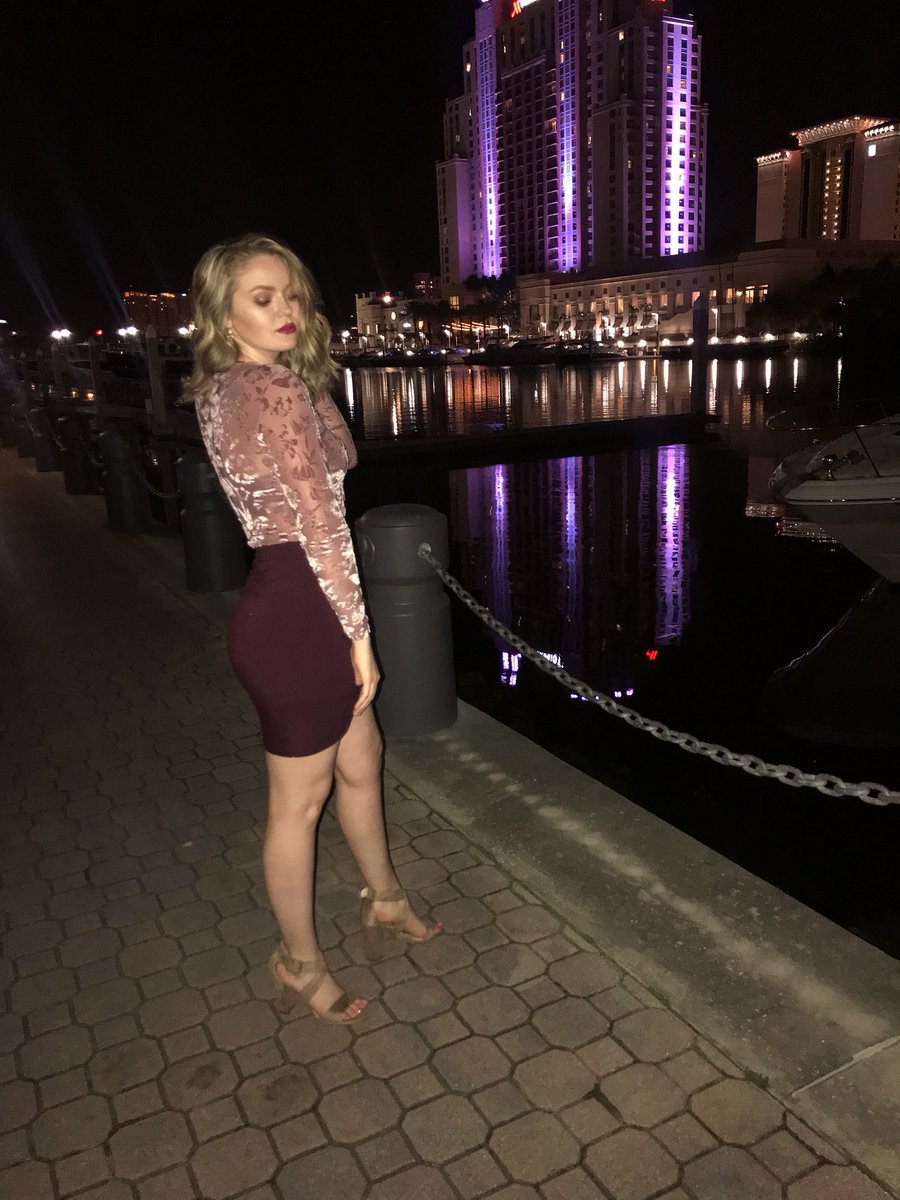 taylorr_218's tweet image. Nasty 19💋🌹 #Feb18th