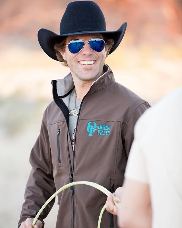 CowboyConnexion's tweet photo. 🤠 @billycollinsworthbrand #billycollinsworthbrand
.
RepostBy @billycollinsworthbrand: "Friday... Enough Said🤙🏽 #WorkHardTryHarderPrayALot #BillyCollinsworthBrand #CowboyFresh #LaurenMaevePhotography #TwistedXBoots"
.
#cowboy #cowboys #cowboysofinstag… https://t.co/ZKA13tmNhk https://t.co/fVzqceLgPj