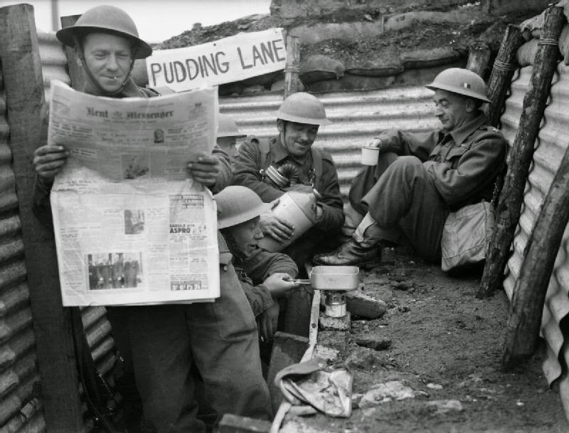 RealTimeWWII's tweet photo. After complaints from bored British troops on Western front, the BBC- for the 1st time in its history- today plays music on a Sunday. https://t.co/hoSz4N8Q5T