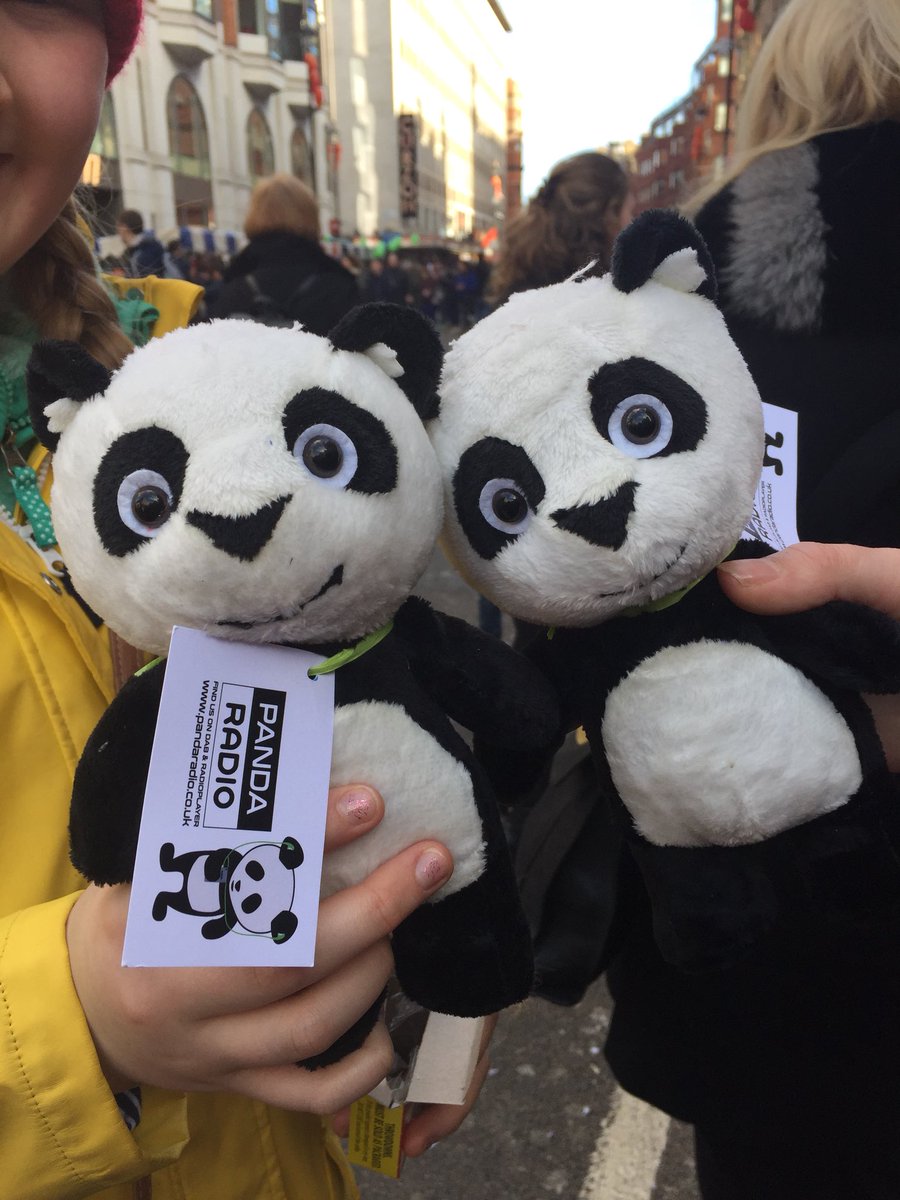 snashtweet's tweet photo. Panda Friends! @PandaRadio #pandasprefer 🐼🐶⛩🎉x https://t.co/1jq3KRIBgW