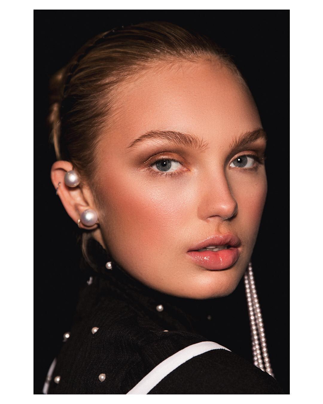 Romee Strijd on Twitter: "Romee Strijd backstage at Prabal Gurung FW18