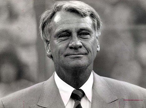 Happy birthday to one of the finest men to grace our land. Sir Bobby Robson. Love you  