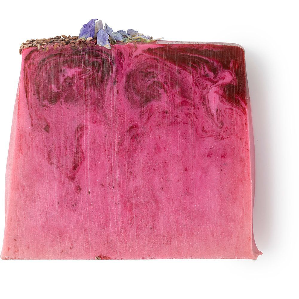 edenhighwycombe's tweet photo. Mum's the word. Pamper your mum silly with this sumptuous range of gifts and treats from @LushLtd this Mother's Day! https://t.co/qSFyJf6EXV