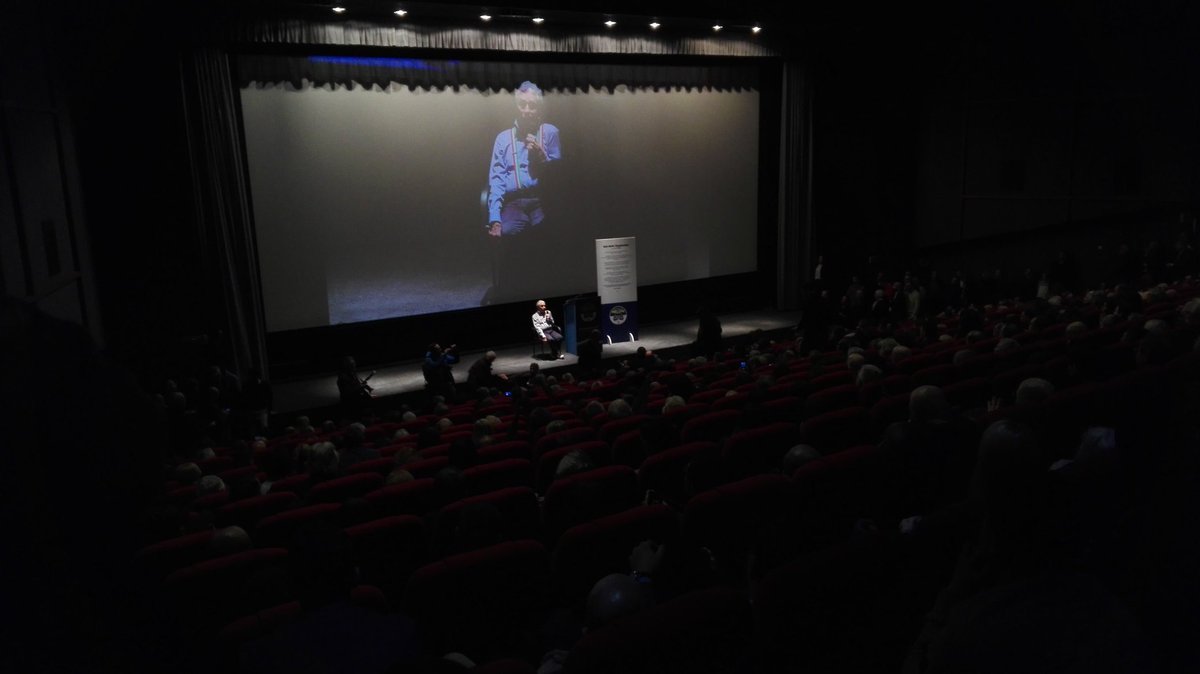 È iniziato al Cinema Adriano l'evento #NoiNonTradiamo organizzato da #FdI. Il primo testimonial è <a href="/OnAntonioGuidi/">Antonio Guidi</a> #VotaGiorgiaMeloni