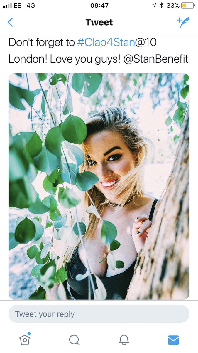 TheMaverickTeam's tweet photo. Got to be worth a Facebook and Twitter follow, for all the support and love she has shown to Our Stan, EMM on Facebook @EMMInRealLife on Twitter. #LA #QPRFan #StanSupporter #Supavid 👉 https://t.co/GTQvA0I6OB https://t.co/1pWcLHBqkd