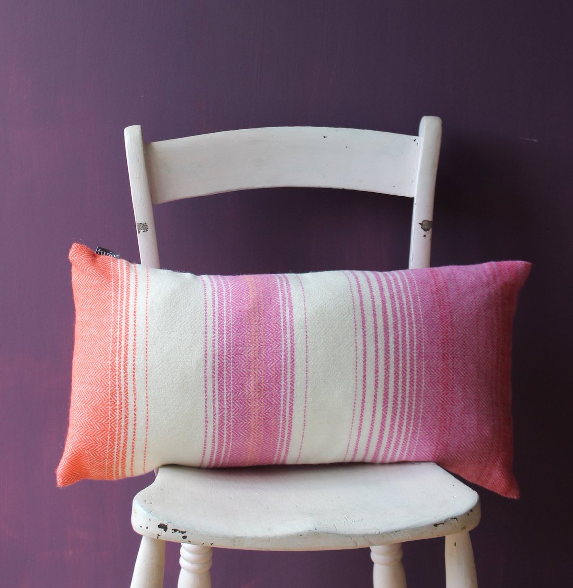 TwigHome's tweet photo. A bit of coffee time reading for you this Sunday morning. The hottest colour trends for interiors in 2018 - up on the blog now https://t.co/vBSXmHOnMz https://t.co/IVYUrnQkKh