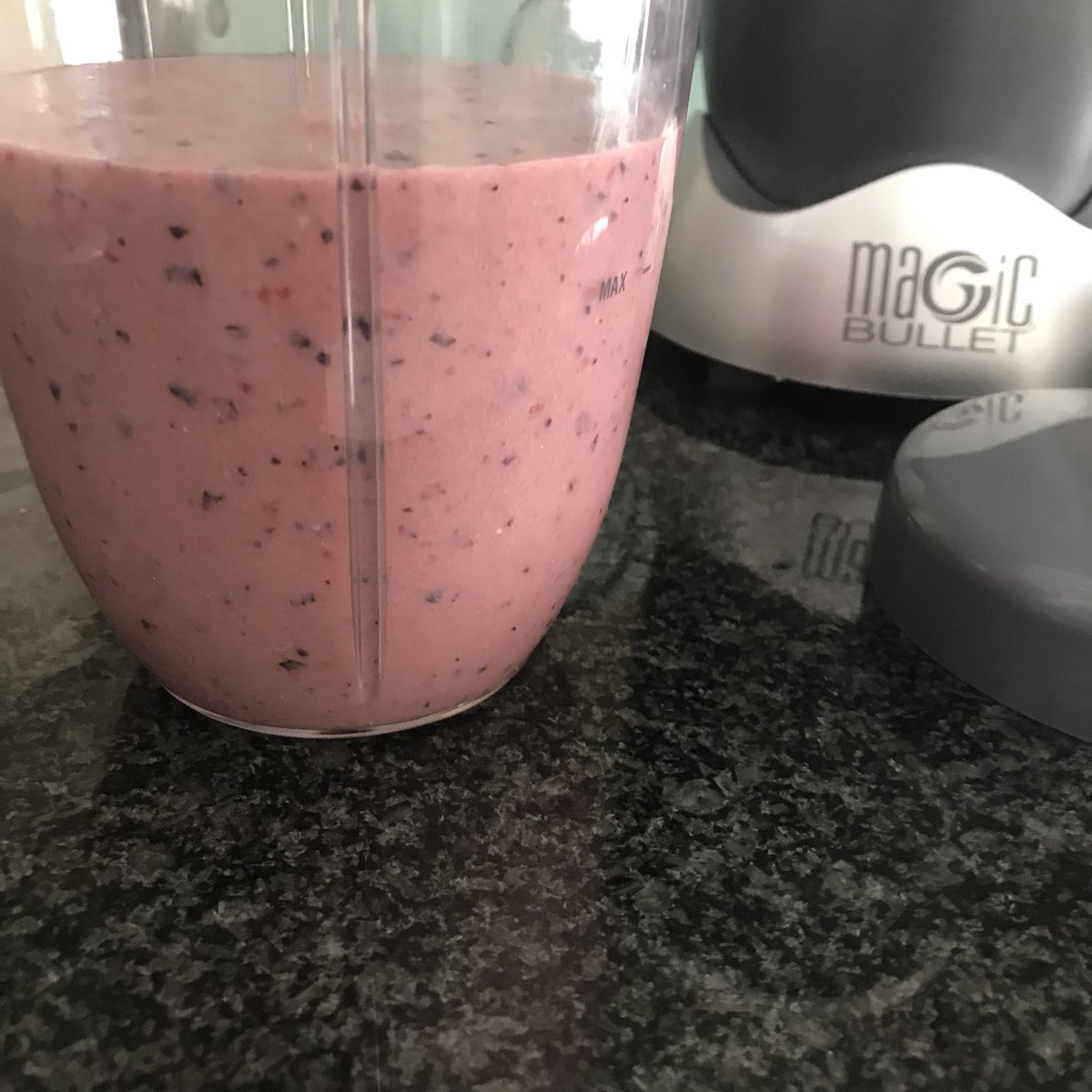 RJLSebopa's tweet image. Smoothie......yum yum nom nom 😋#healthybeverage !