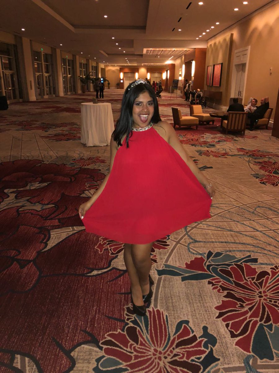 luciasalvador99's tweet image. #FunTimeFebrero2018 💞✨HERMOSA ✨ 💞