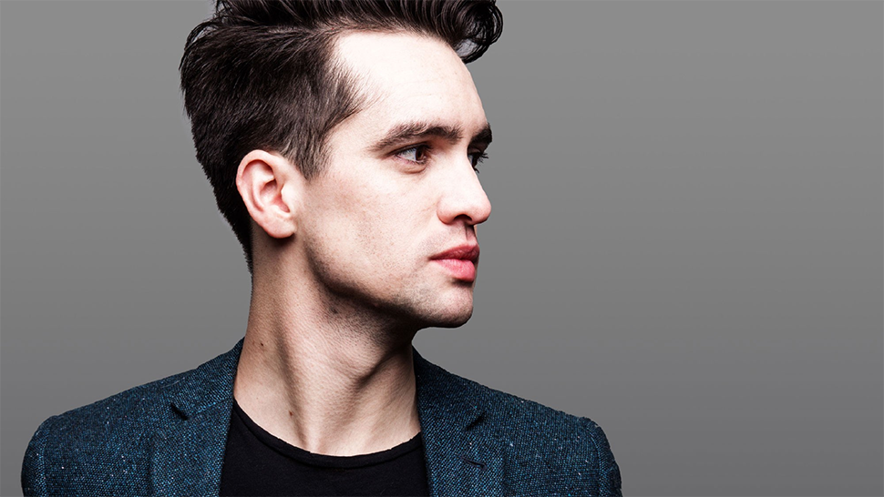 DontBoreUs's tweet image. Brendon Urie has revealed that the new Panic! At The Disco has been recorded and is now in the mixing stages.
dontboreus.thebrag.com/brendon-urie-n…