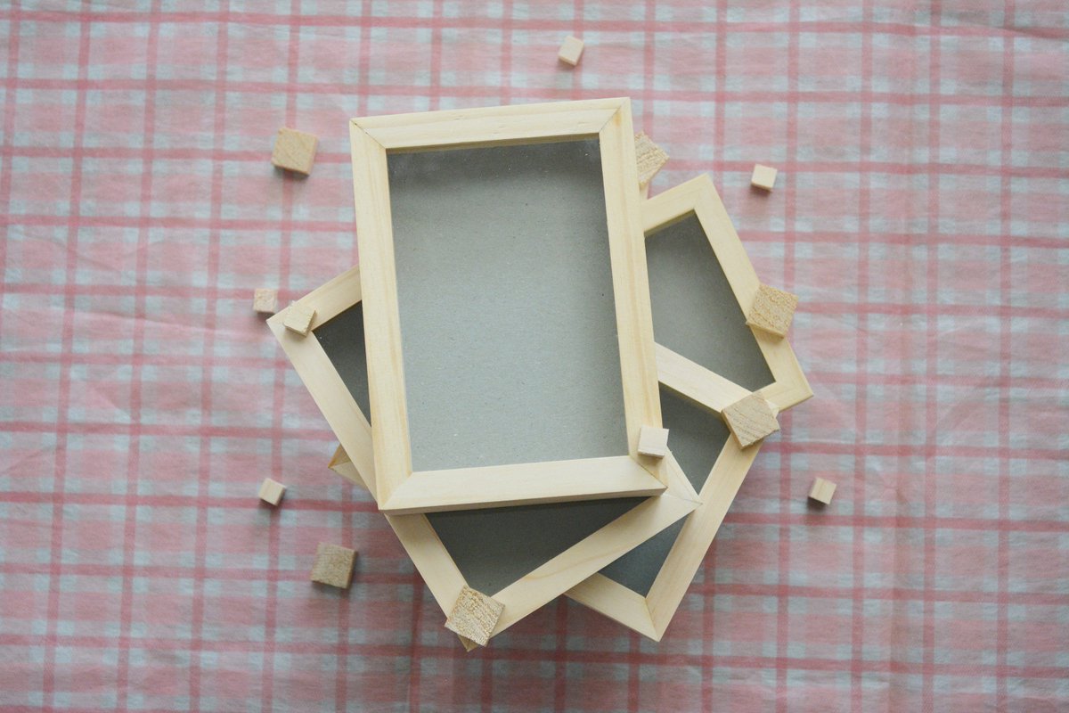 woodempire8's tweet image. Ready stock frame 3D 4R. Lokasi Bandung. Harga : 24k. include, cardboard : MDF dan kaca 5mm. Biasa digunakan untuk craft/prakarya (scrapframe). #scrapframe #retail #jualframe #kayupinus #kadounik #prakarya #bandung 
WA/LINE : 0895.413.764.889