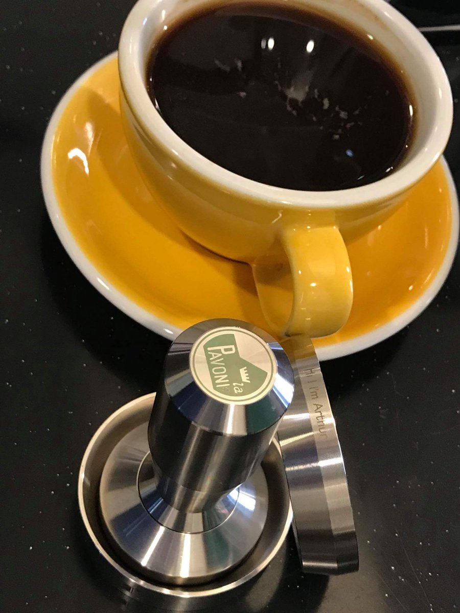 LaPavoni1's tweet photo. Sunday with a lungo... Ph: @arthuryang8208 .
.
#lapavoni #lapavoniespresso #lungo
#levermachine #lever #coffee #drinkcoffee #ilovecoffee #inspiration #coffeeoftheday #espresso #caffè #cafè #stradivari #vintage #Italian #beauty #coffeeporn #Taiwan #Taipei #bplus #bpluscafe https://t.co/FzsoqCButw