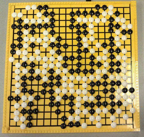 WorldOfGo's tweet photo. Interesting LEGO &amp; GO project: https://t.co/tipTpUcJbE

John Tooker compiled 3150 LEGO pieces into a 14" square Go set.

Instruction: https://t.co/KFIptqyrbu

If you like the idea - you can support another LEGO &amp; GO enthusiast David Fazekas here: https://t.co/ccrsrzX48w https://t.co/ZL05hrcjcT
