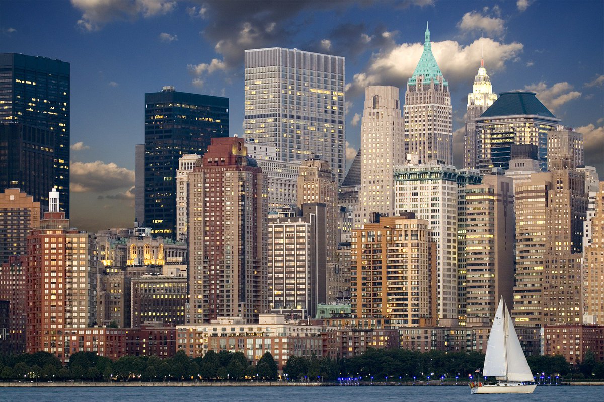 Traveltipy's tweet photo. I am not sure if I will be able to survive a day in a #BigApple but it's definitely worth a try. What do you think? :) This is one of the 10 most visited cities in the world! :) https://t.co/CAjsIrGLrw @nycgo #USA #NewYork https://t.co/fYvWGh8525