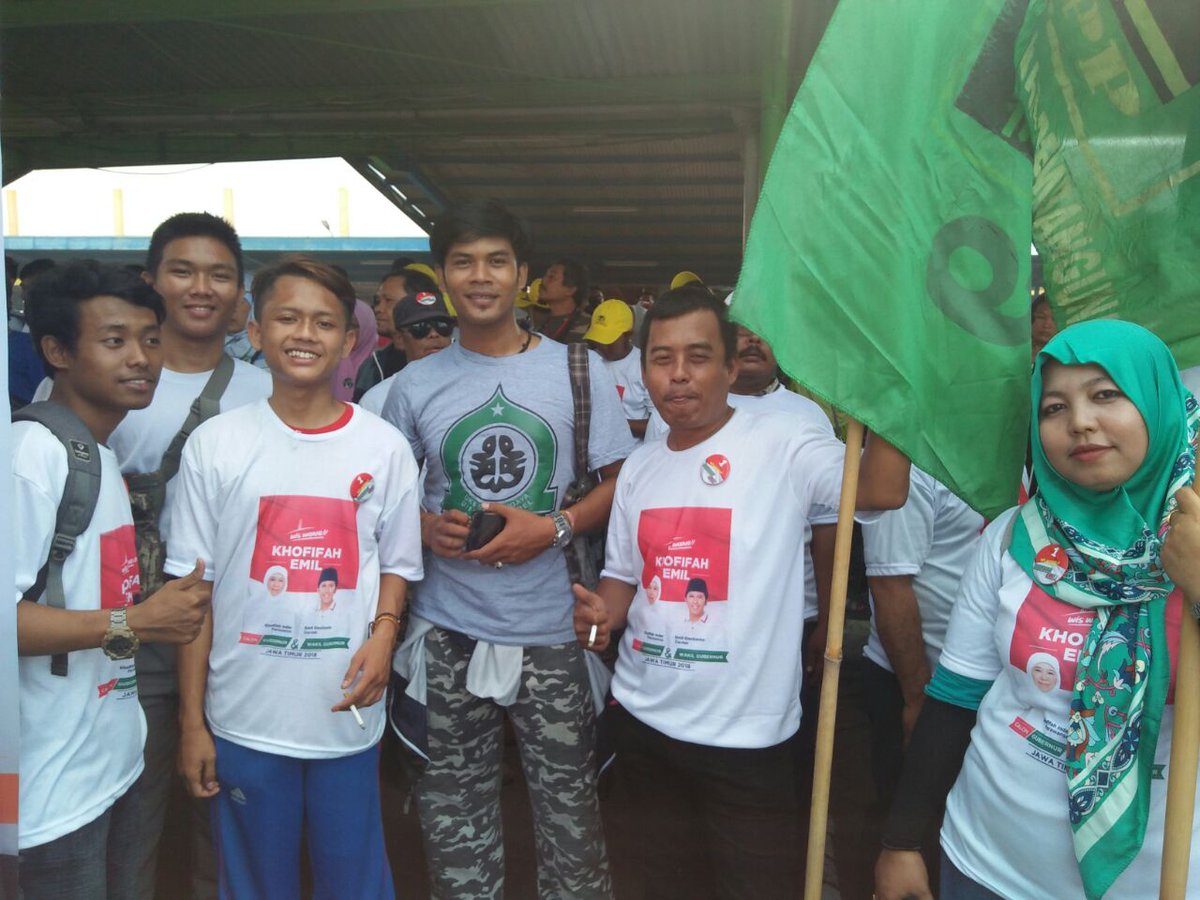 junaedp3's tweet photo. Generasi PPPenerus ๐๐๐๐
#dpcpppsby
#p3besar
#bergerakbersamarakyat https://t.co/YH4OzRvZ7h