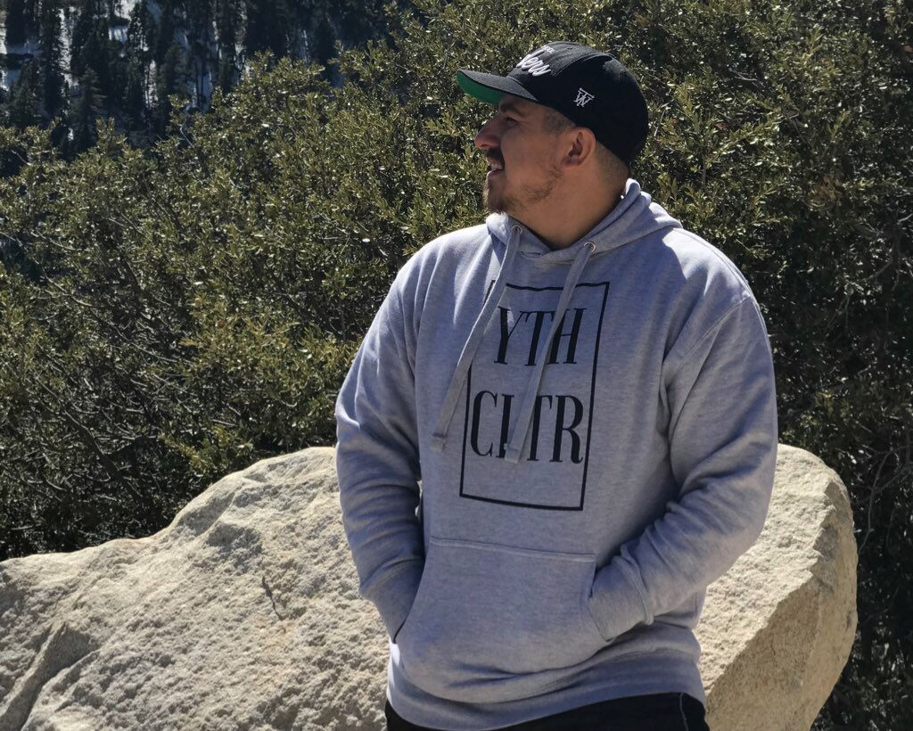 cre8cltr's tweet photo. Excited about our Band @youthcltr Hoodies and Shirts releasing! #tshirts #merch https://t.co/bsHirRZylI