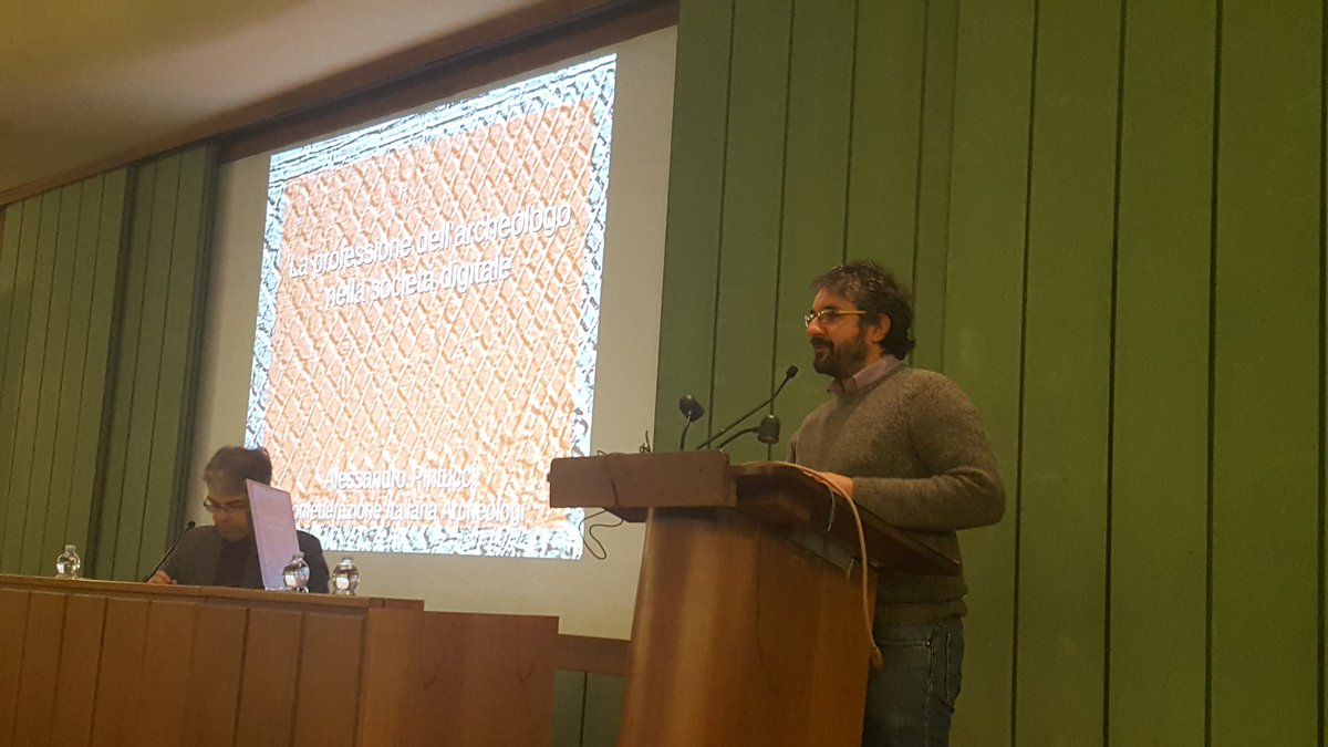 Alessandro Pintucci presidente di <a href="/ConfItArch/">ConfItArch</a> parla della professione dell'archeologo nella società digitale 
#tourisma18 <a href="/ArcheoVirtuale/">ArcheologiaVirtuale</a> <a href="/ConfItArch/">ConfItArch</a> <a href="/valentinonizzo/">Valentino Nizzo</a> <a href="/parchivalcornia/">Parchi Val di Cornia</a> <a href="/OpusPaulicium/">Paola Romi</a> @WikimediaItalia <a href="/FrancescoGiEmme/">Francesco Ghizzani</a> <a href="/OpusPaulicium/">Paola Romi</a>