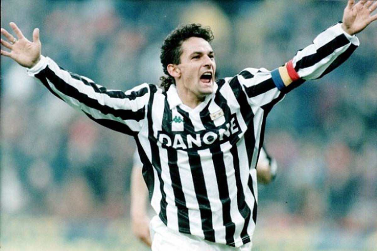 Happy birthday Roberto Baggio One of the best footballers of all time. 