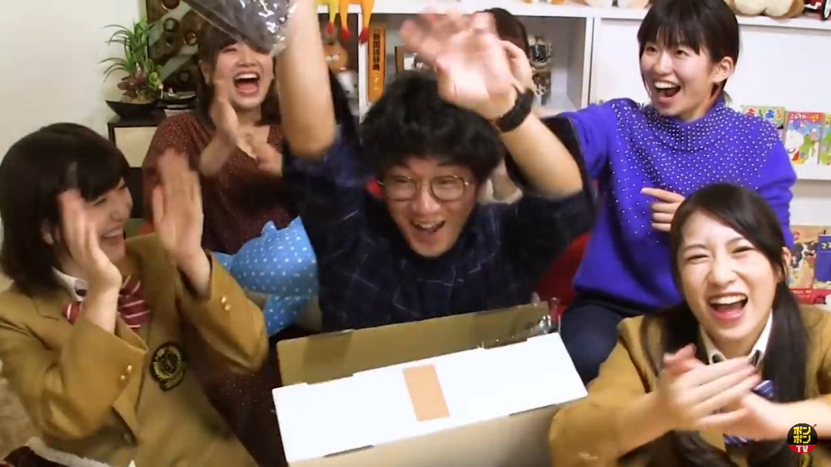 全員集合】YouTubeから届いた謎の箱の中身がスゴすぎて大興奮！ww