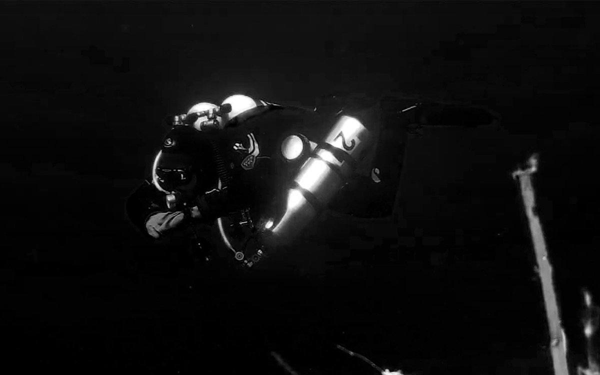 SReissenweber's tweet photo. ... diving on the dark side! 
#staucht #scubadiving #nitrox #oxygen #attersee https://t.co/YhOCTew4NU
