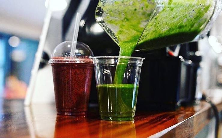 #smoothie #sunday 😋 

Breakfast Smoothie: Purple Power 🍇
Fruit Smoothie: Berry Burst 🍓 
Veggie Smoothie: Carrot Boost 🥕
Super Smoothie: Super Green 🍃
Super Smoothie: Power Granate 🌰

25% off for members 👌🏽