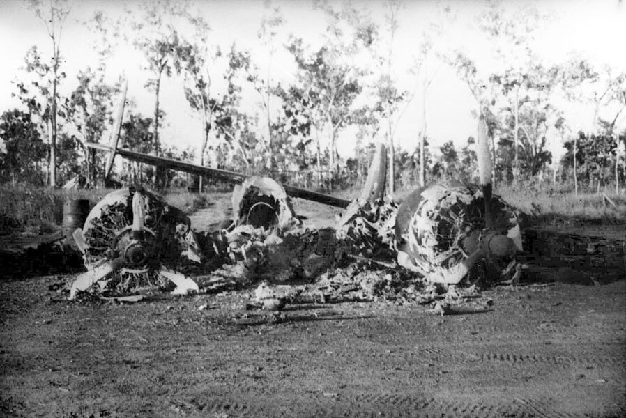 OTD 1942, Japanese carrier aircraft bomb Darwin. @AWMemorial @Aus_AirForce @DeptDefence @Australian_Navy @DVAAus @AustralianArmy @MarkBinskin_CDF @asiainww2 @PacificAviation @TheNTNews @abcnewsNT #LestWeForget