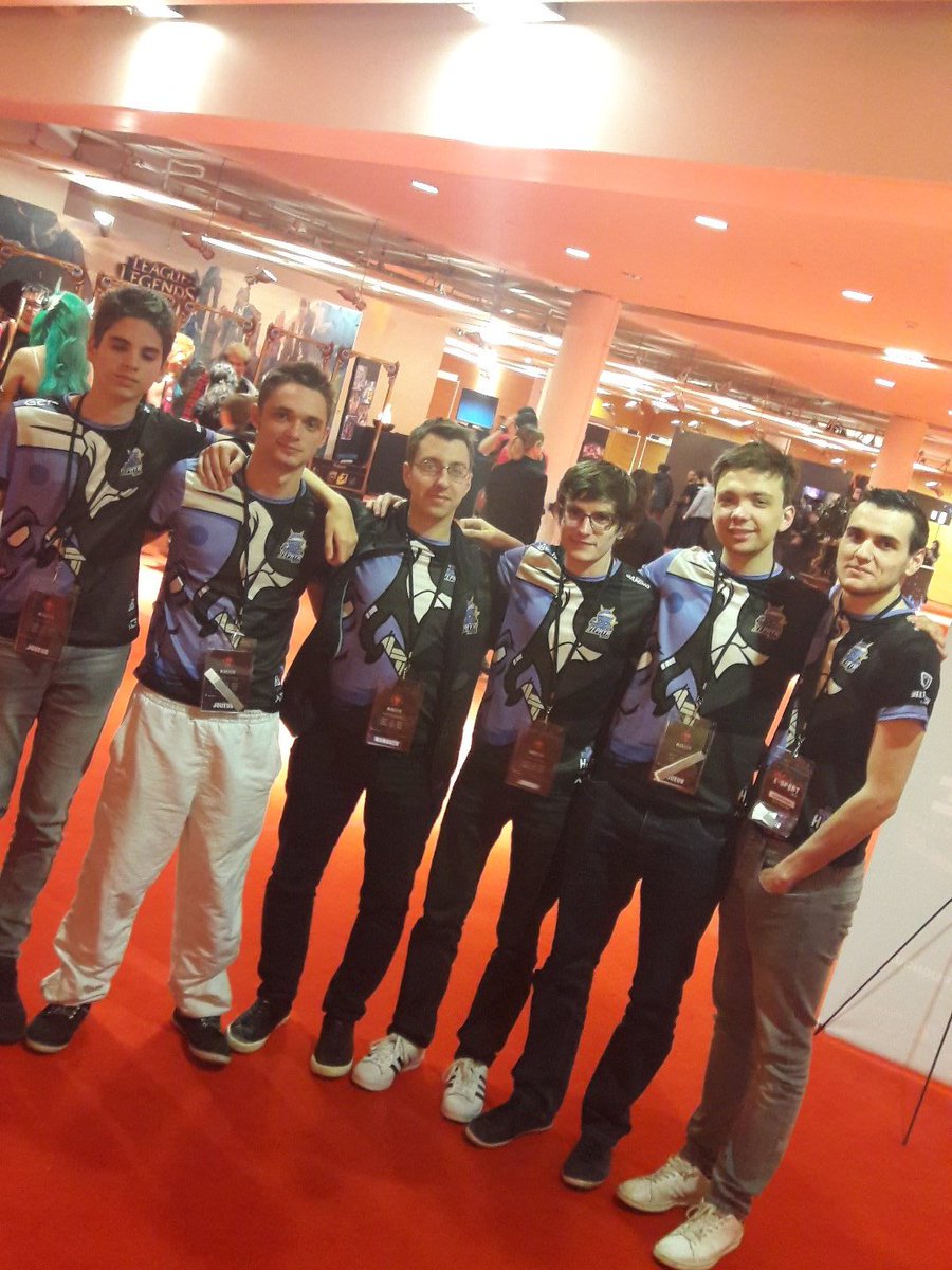 La Zephyr Esport Red s'incline face a <a href="/Mantic0re_LoL/">Mantic0re LoL</a> 2 a 0 dans le BO3 ! GGWP aux deux équipes ! Ils finissent donc 2eme du tournoi amateur de la <a href="/LyoneSport/">Lyon e-Sport</a> !! Et 18eme au general !! Omg !!!!! #LeagueofLegends #victory