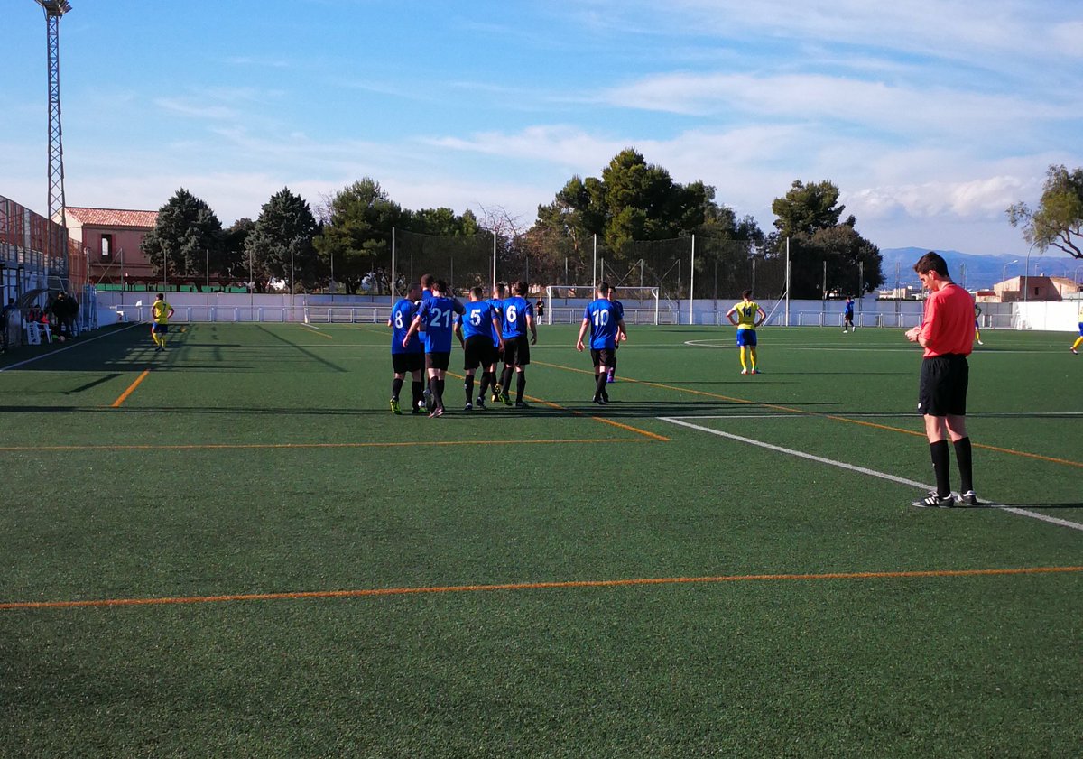 pointruiz's tweet photo. Gooooool del @Indealbuixech marcó Álvaro el 1-0 min. 12
Vamos inde!!! https://t.co/fnKKZAyZHf