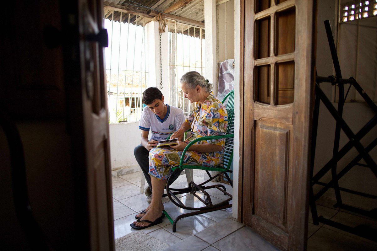 EyringHB's tweet image. As you examine your life during the ordinance of the sacrament, I hope your thoughts center not only on things you have done wrong but also on things you have done right—moments when you have felt that Heavenly Father and the Savior were pleased with you.