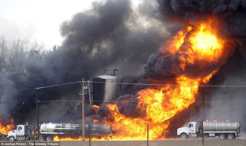 willmeng2018's tweet photo. The new proposed drilling regulations have arrived in Lafayette and read like the oil and gas industry’s owner’s manual for the town. Any politician endorsing them will be participating in direct, willful, public harm.  @dailycamera @BoulderDems @boulderweekly @MattJonesCO https://t.co/SXOYA8v5Kx