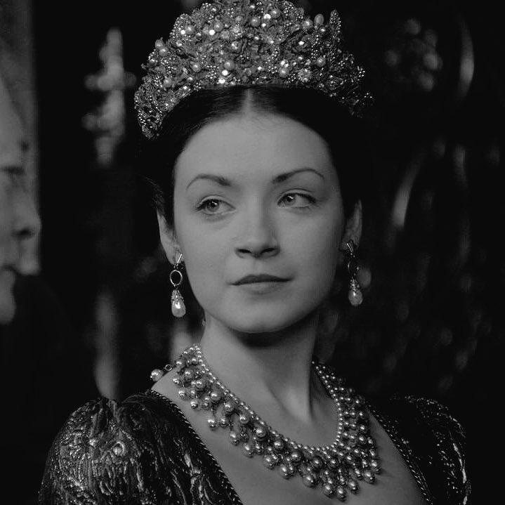 Happy 502nd Birthday to Mary I, the first queen regnant of England, portrayed here by Sarah Bolger on 