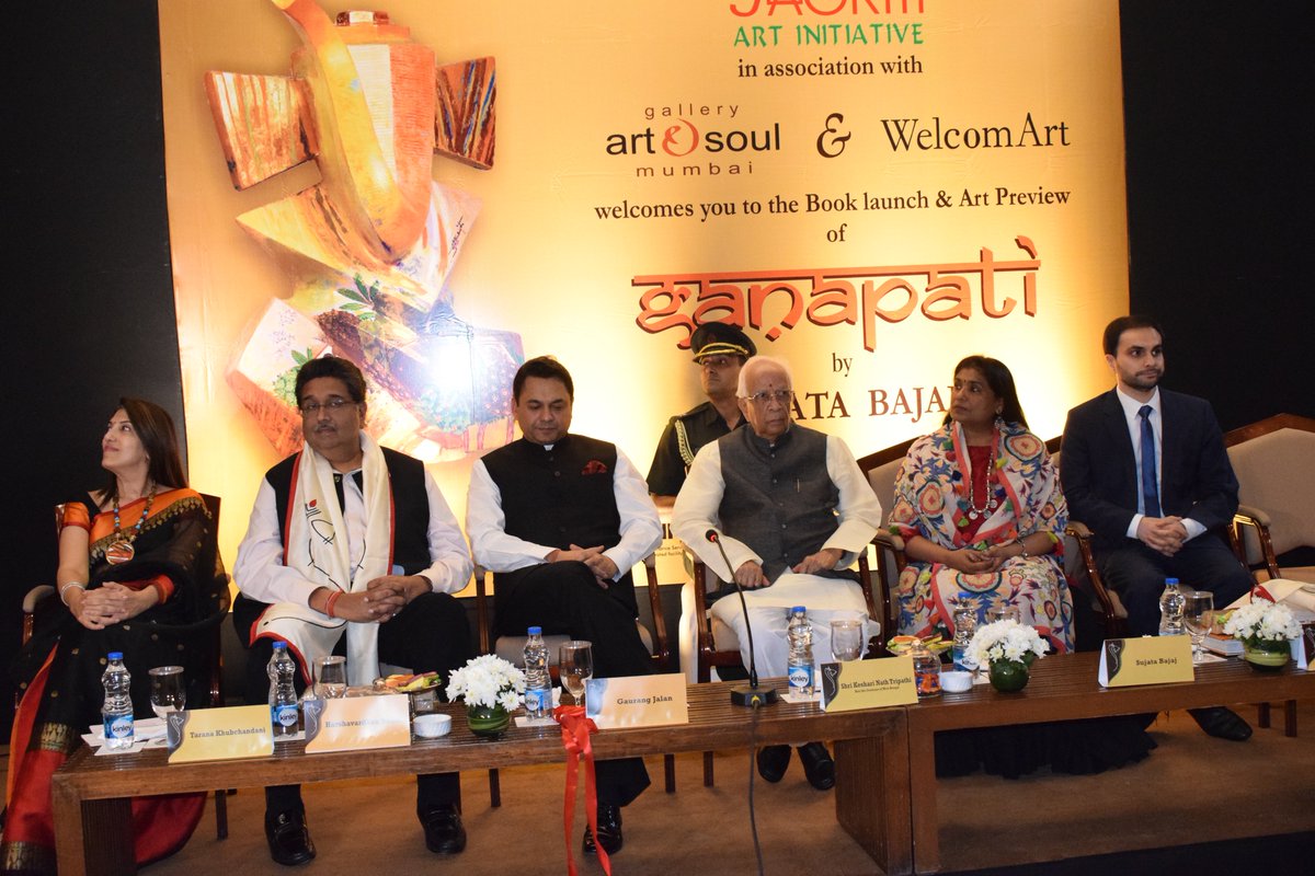JAGRITIART's tweet photo. Book Launch of GANAPATI at #ITCSonar,Kolkata by #WestBengalGovernor Shri #KeshariNathTripathi,Shri #HarshavardhanNeotia,Mr #DamienSyed, Ms #TaranaKhubchandani of #GalleryArtandSoul,Ms #SujataBajaj from Paris&Mr #AnandNayar &Mr #GaurangJalan of @JAGRITIART on 17.2.18 https://t.co/0XIkogX6Ni