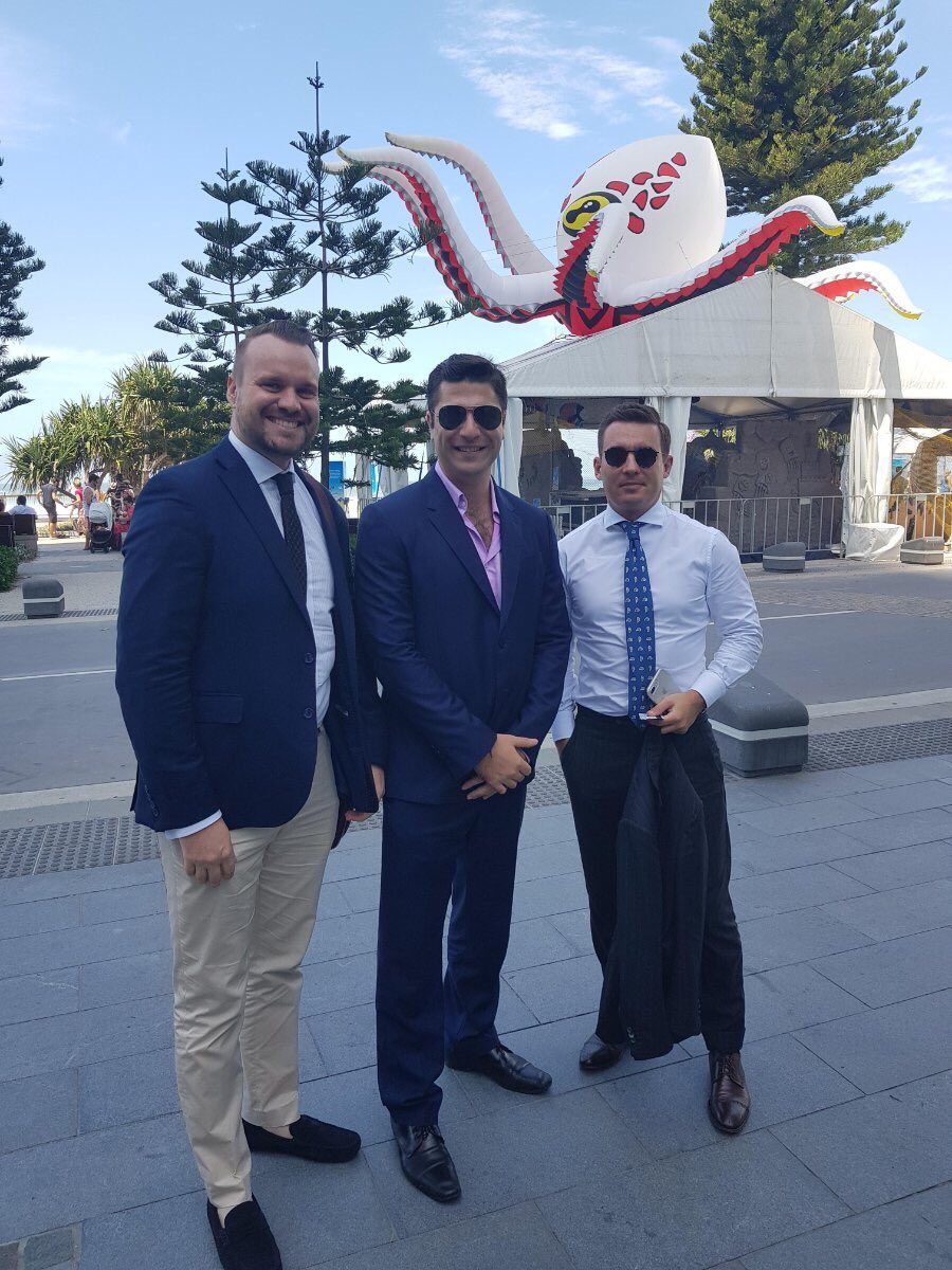 jaredengwirda's tweet image. Sunday auctions with these two weapons! #gabelstathis #thomasmcglynn #theagency #sunstatefinancial #mortgagebroker #finance #property #realestate