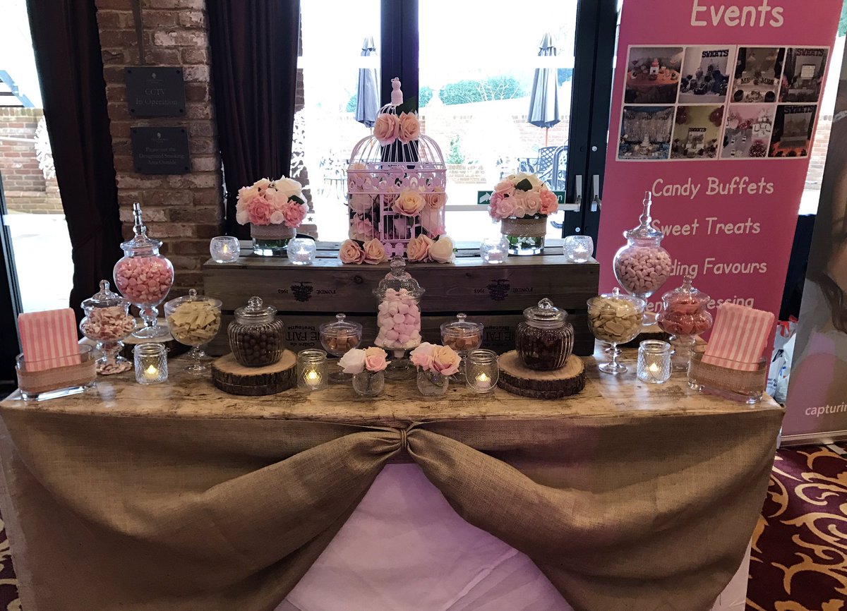 pixiedust_event's tweet photo. ✨✨all set up at the @pmnweddingfayre at @OldThornsHotel✨✨ https://t.co/VDVrpeNeHw