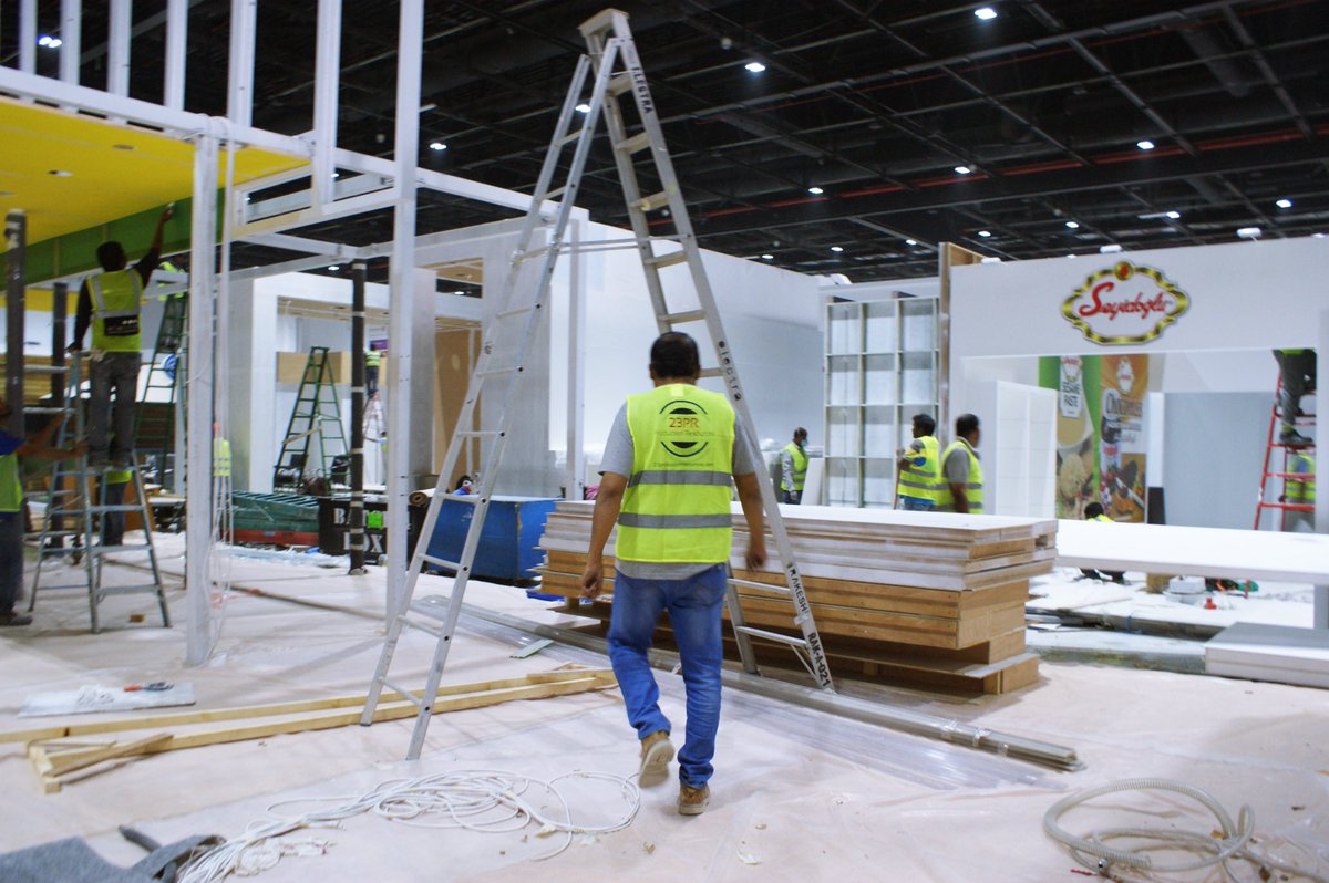 23ProdRes's tweet photo. Our Electricians on the build of the Gulf Food @DubaiWTC 

Require exhibition &amp; event Electricians, then give us a call now!

https://t.co/dLLmmM0Rq2
#event #electricians #eventprofs #dubai #uae https://t.co/7b1VPnAQge