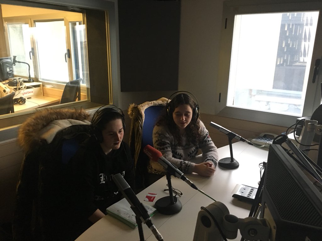 Doneame17's tweet photo. Estamos en la radio en radio Euskadi #ikasenpresa @FPeuskadi  @ostalaritzagal @Ekingune https://t.co/bFwSCgJJzo