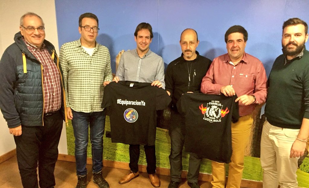 Cristiano_Brown's tweet photo. Reunidos con @jusapolavila.  Mostrando el compromiso de UPYD con la #EquiparacionYa. https://t.co/krb30qONcy