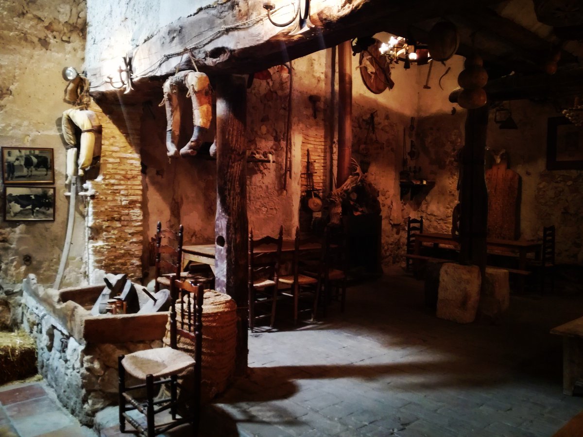 Ante un nuevo reto: #LaCalledelasBodegas #EnoturVillena18 #Villenatemueve #enoturismo <a href="/TurismoVillena/">Turismo Villena</a> sábado 24 en #Villena bit.ly/2EL7gK2