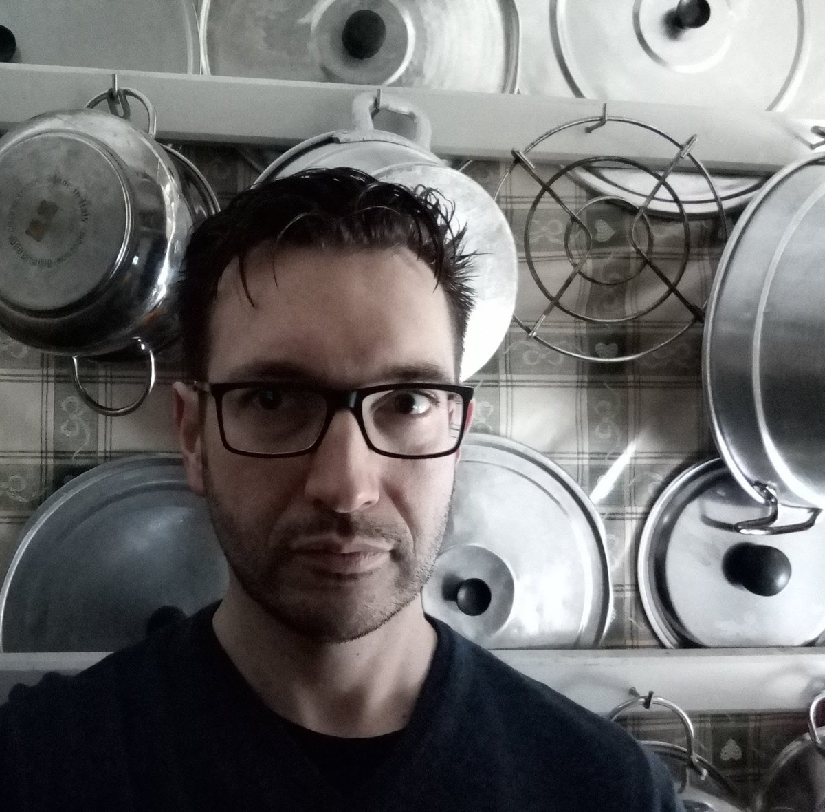 alessandrom76's tweet photo. https://t.co/RgTtGhQOZy
ho #stretto un #patto
con il #diavolo:
lui fa le #pentole e io
#penso ai #coperchi.
#selfie #io #me #mestesso #coperchio #pentola #metallo #cucina #cucinare #cuoco #affari #accordo #myself #cover #pot #metal #kitchen #devil #business #agreement #chieti https://t.co/MfAY9Of1ZX