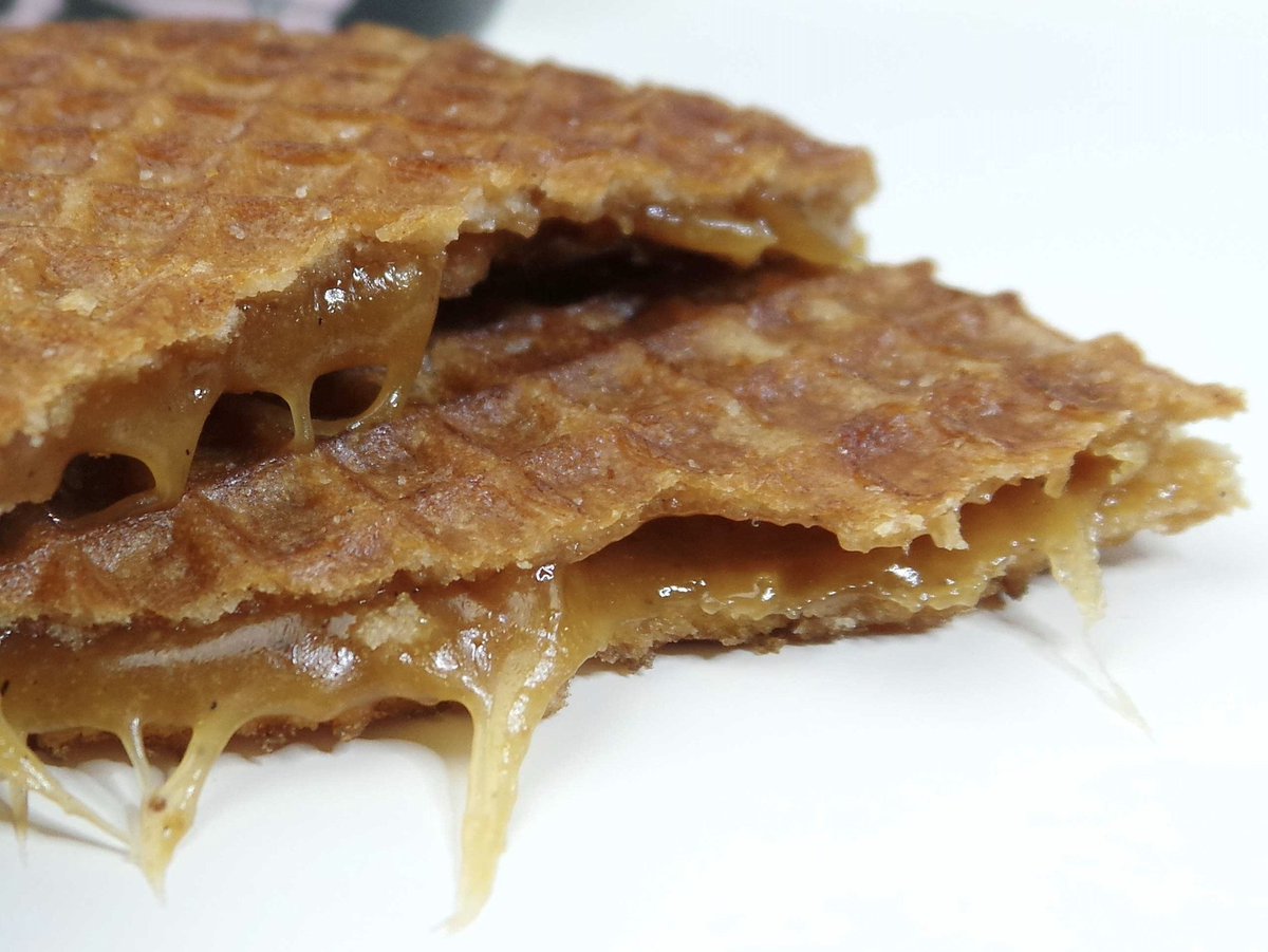 CandyDutch's tweet image. Your #stroopwafels have made it onto the list @StroopwafelW! "6 Infamous Dutch Candies That You Have To Try"
candydutch.com/2018/02/17/inf…