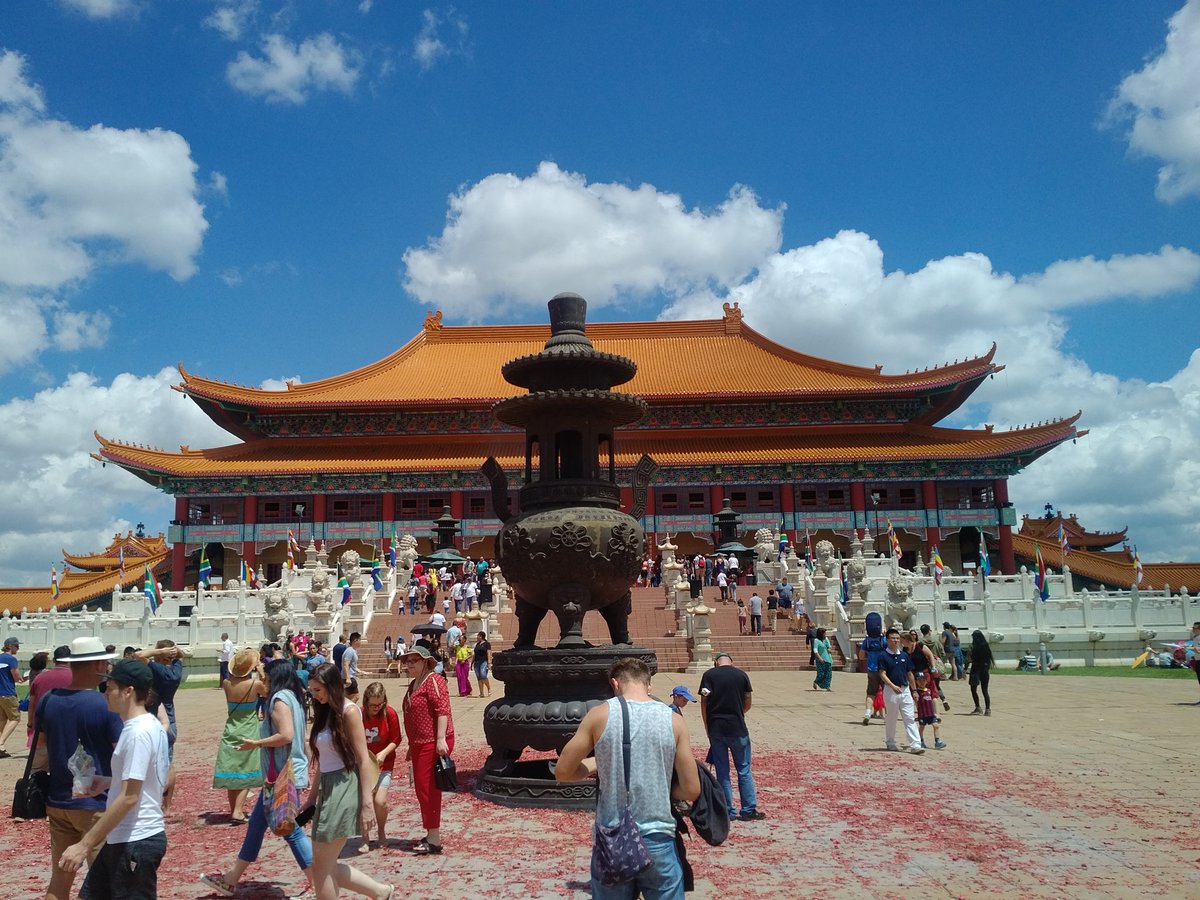 UlyssesTours's tweet photo. #Nanhuatemple #bronkies #chinesenewyear https://t.co/nPvZeBDoPT