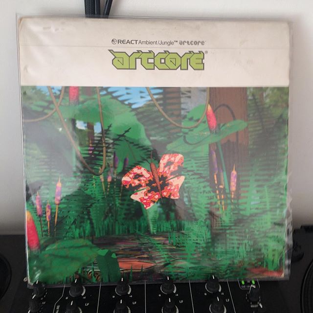 eops's tweet photo. Chilled with a dash of rhythm. Lovely ‘Artcore’ compilation of dreamy jungle/drum n bass. #artcore #react #djcrystl #omnitrio #djkrust #manymore #90s #jungle #drumnbass #junglemassive #rave #chillout #og #vinyl #vibes #vintage #vinyljunkie #dj #djlife https://t.co/t7zVNdbQ10 https://t.co/0icYAYxoda