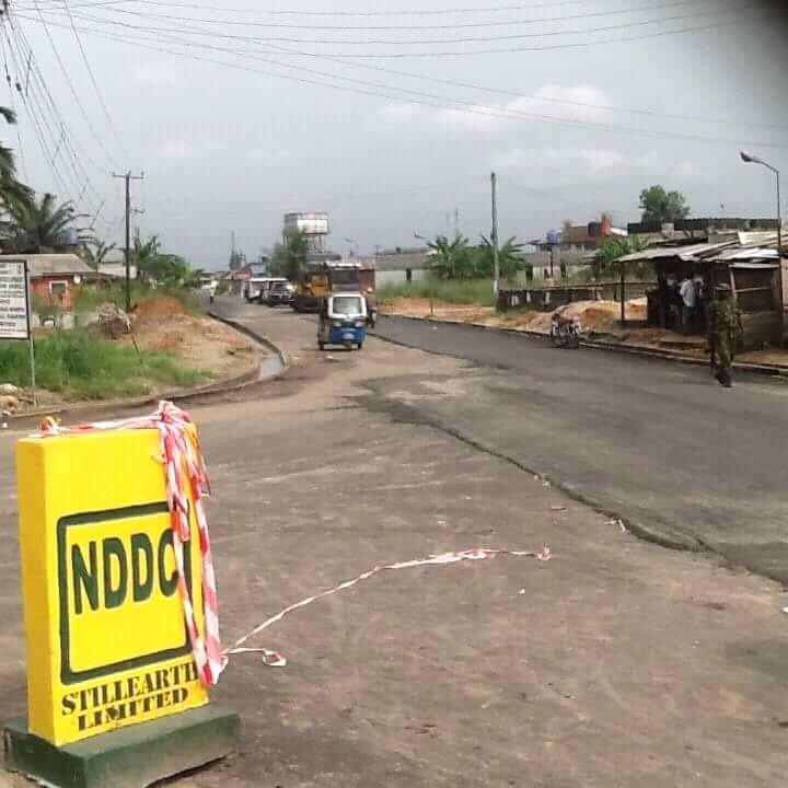 engr_adjogbe's tweet photo. Earlier today, I embarked on a routine Project Inspection of the ongoing 'Remedy of Failed and Umotorable Sections of Orido Street Road and Adjoining Street' in Agbarho, Ughelli North Local Government Area of Delta state.

#NewNDDC 
#Determinedtomakeadifference https://t.co/gbg0TrPCeT