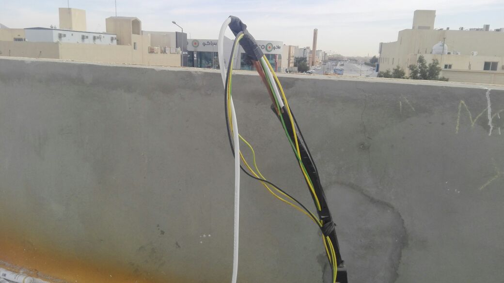 Ellianac_SA's tweet photo. اعمال تمديد النحاس واسلاك الكهرباء لتكيف #سبلت جداري.

#الرياض #جودة_مضمونة #دقه_عمل #هواء_نقي #صيانه #مقاولات #مقاولات_تكييف #صباح_الخير #المهندسين #مكيفات #مكيفات_مركزي #مطاعم_الرياض #تكييف_مركزي #تكييف_اسبيلت #مكيف_سبليت https://t.co/owHf7rihVB