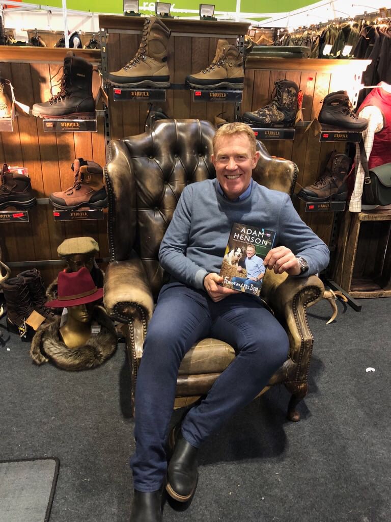 jus (UKCovers) / Twitter