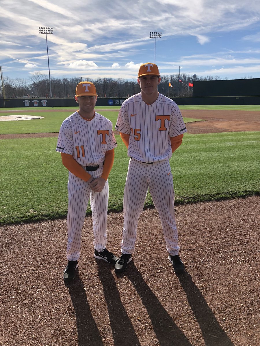 Vol_Baseball's tweet photo. New unis are 🔥🔥🔥 #Pinstripes #GBO https://t.co/XvdVKBTOWx