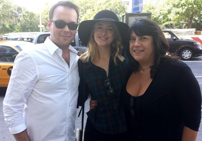 BJsBookBlog's tweet photo. #FiftyShades #Throwback to a million years ago (aka September 2013) #NYC @DanaBrunetti #DakotaJonhson @E_L_James #TheFirstMeeting ♥ https://t.co/QR7uqj3diL